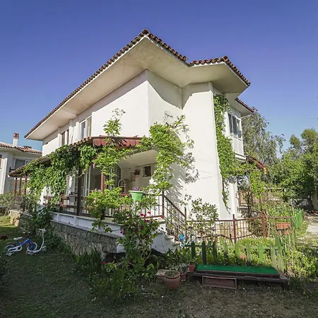 Σπίτι διακοπών Gorgeous House With Garden Kargı